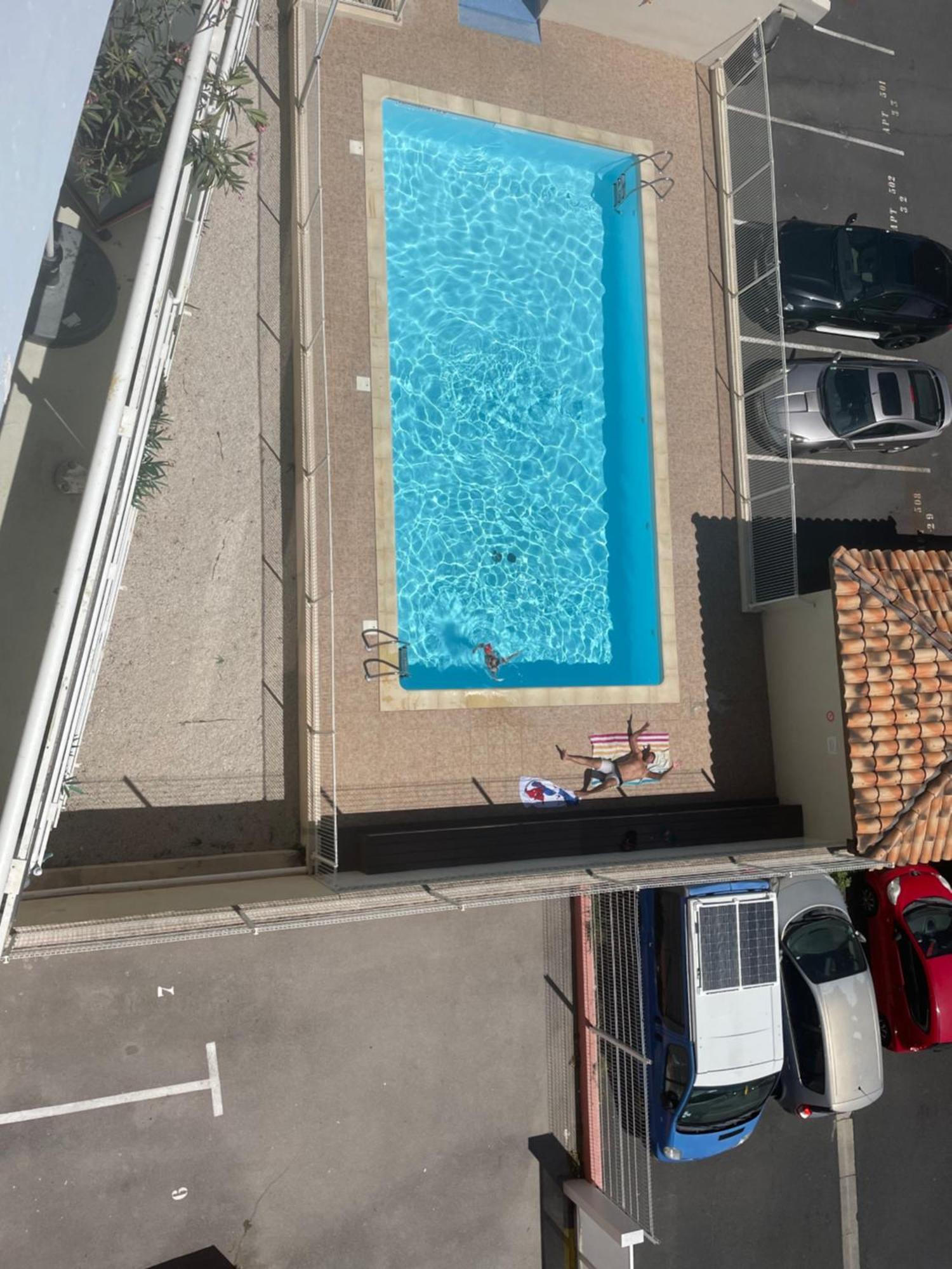 Appartement T2, Climatise, Wifi, Parking Et Piscine Prives Сет Екстер'єр фото